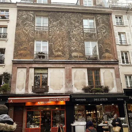 Quartier Latin