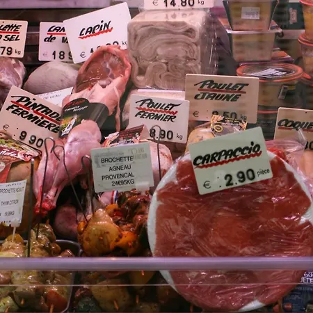 Quartier Latin דירה *